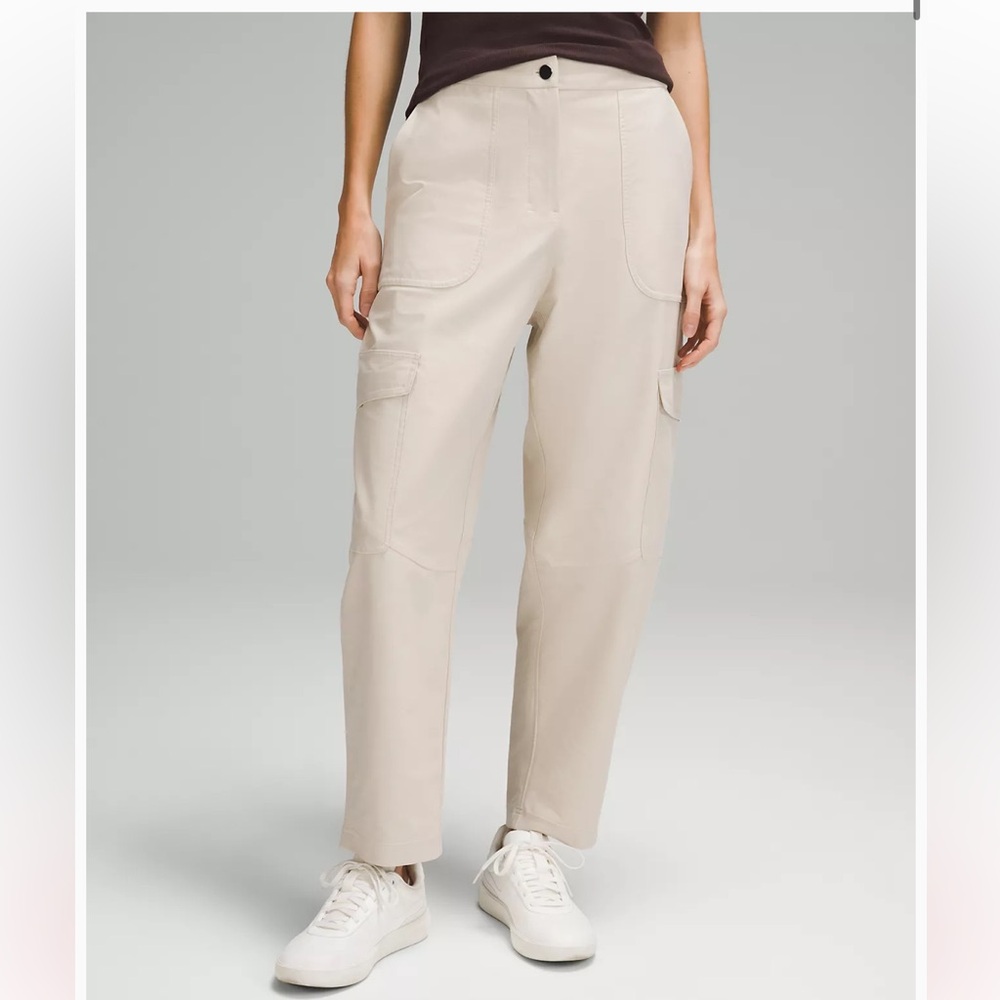 Lululemon Light UTILITECH Cargo Pocket High Rise Pant